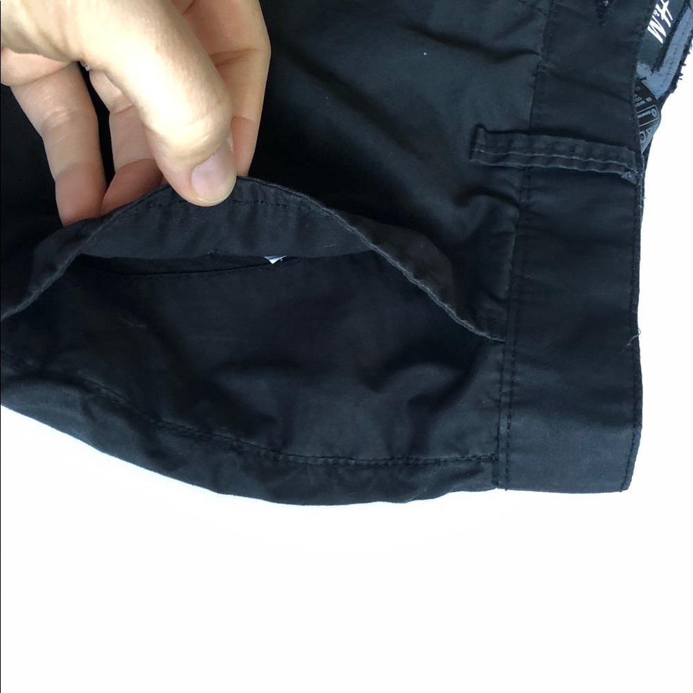 H&M Shorts - Picture 2 of 5